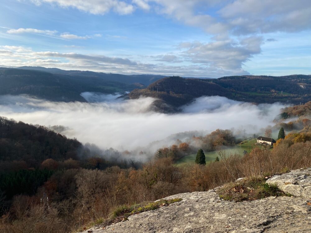brouillard nuages point de vue hiver sans neige