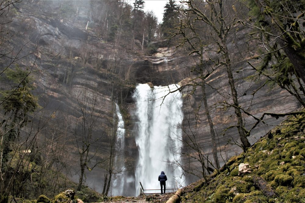 consolation cirque de consolation cascade nature pays horloger doubs jura