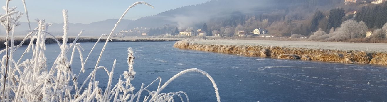 hiver sans neige rivière gel givre défilé entreroche morteau pays horloger