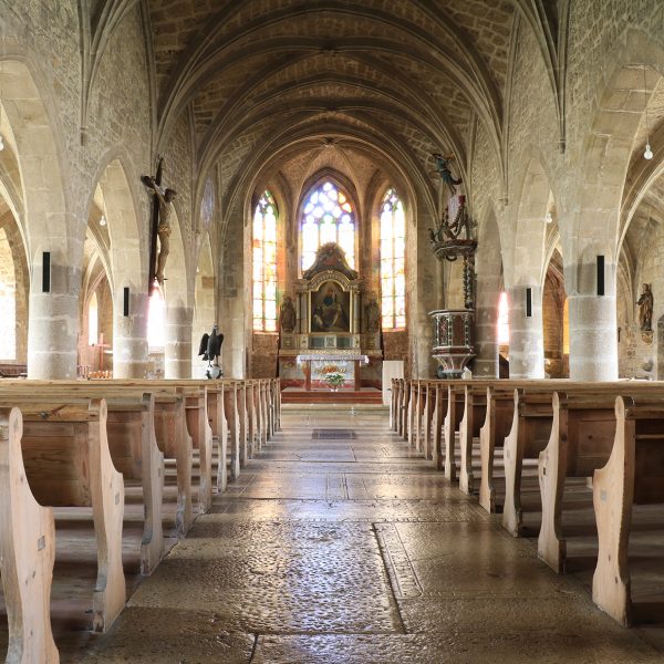 eglise intérieure le bizot pays horloger doubs jura