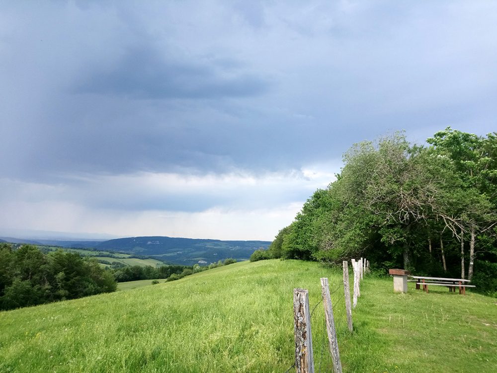 Montaigu Valoreille viewpoint hiking view pays horloger Doubs Jura