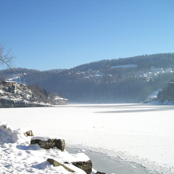 hiver neige froid glace chaillexon villers le lac pays horloger haut doubs jura