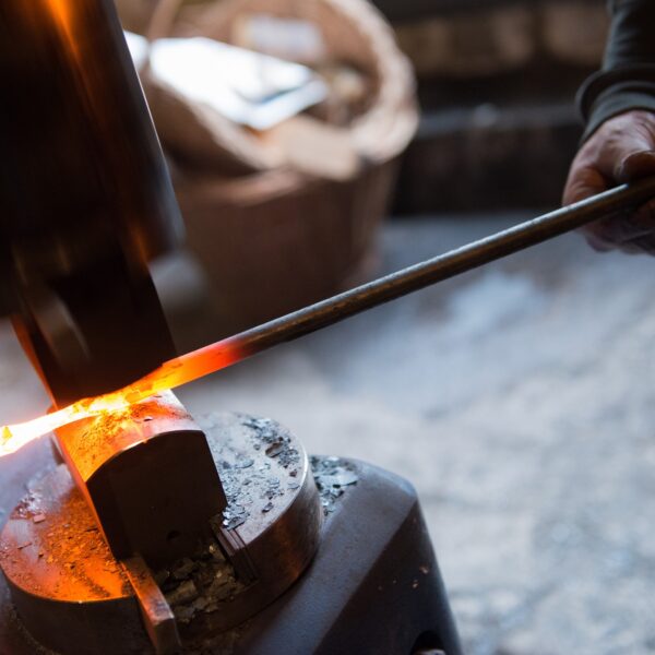 ateliers du jeu ferronnerie d'art forgeron cadeau personnalisé