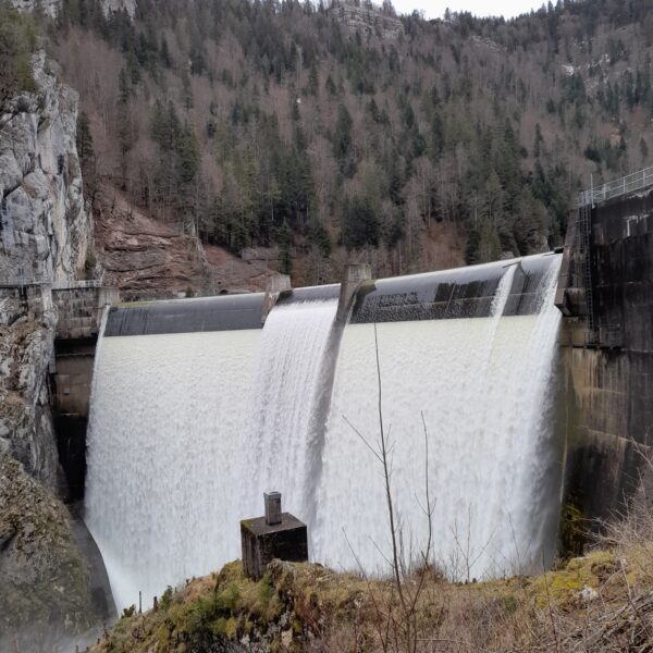 barrage_chatelot_january2021©FredFleury (3)r Châtelot dam, Doubs waterfall pays horloger swears