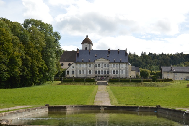 chateau montalembert maiche pays horloger