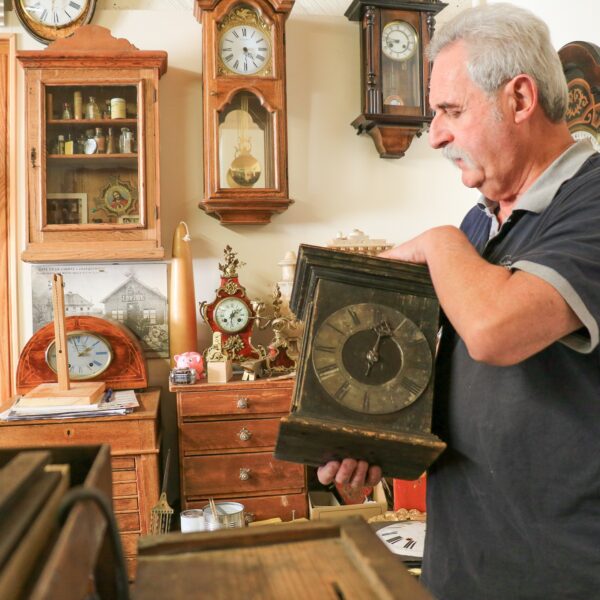 Orlogeur François Boinay Pays Horloger atelier