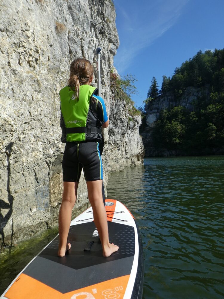 Paddel-Kanu-Becken Doubs Fluss CK pays horloger