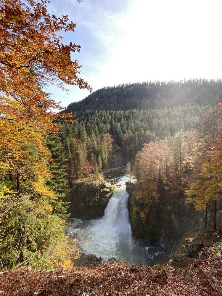 Doubs jump basins autumn mountains Jura pays horloger waterfall