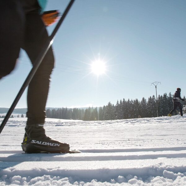 ski de fond pays horloger hiver neige skieurs jura