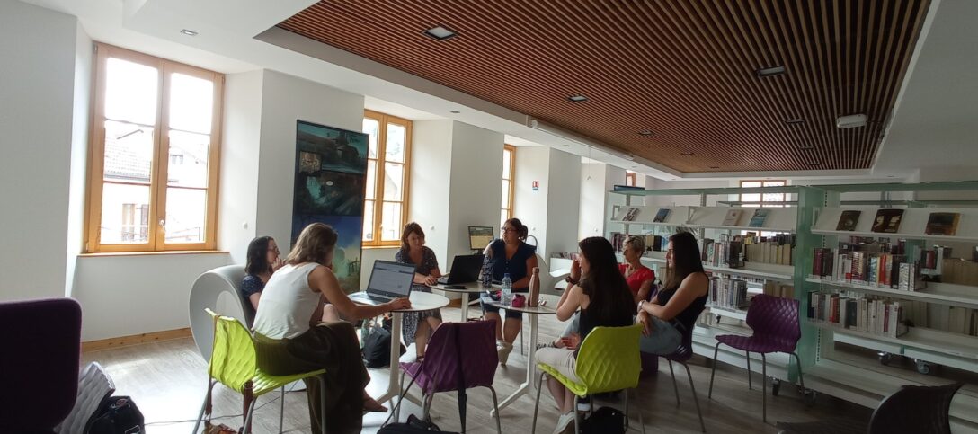 MeetingEquipe_Media LibraryStHipp©JulieMigeon