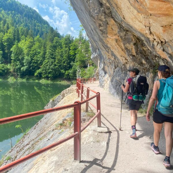 rando GTJ bord du Doubs à pied randonnées sac à dos itinérance
