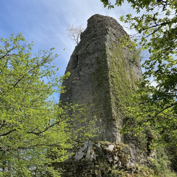 montjoie-le-chateau ruine pays horloger patrimoine