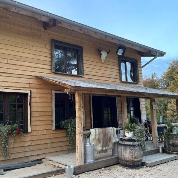 Buffalo saloon restaurant bisons damprichard pays horloger