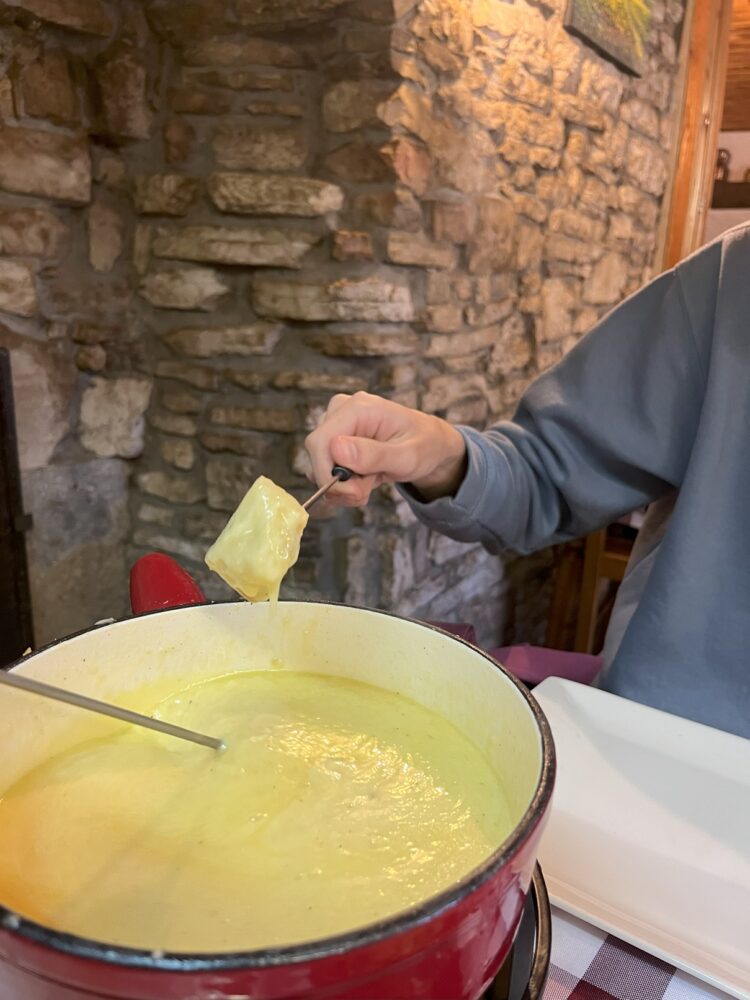 fondue comté morbier traditional dish pays horloger Jura restaurant