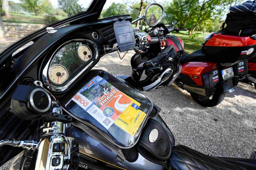 Label motard doubs tourisme road trip pays horloger