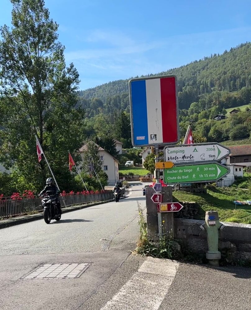 moto road trip pays horloger goumois vallée doubs