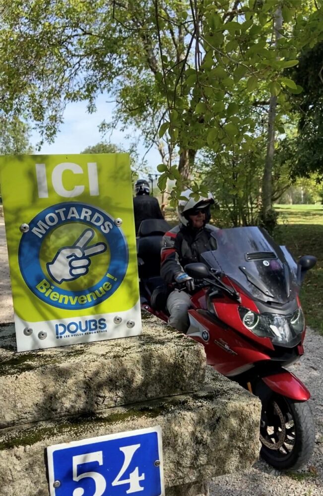 Label motards bienvenue doubs tourisme pays horloger