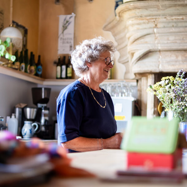 Eco'lette, Michelle doet vrijwilligerswerk voor rechtvaardigheid in thuiskoken pays horloger