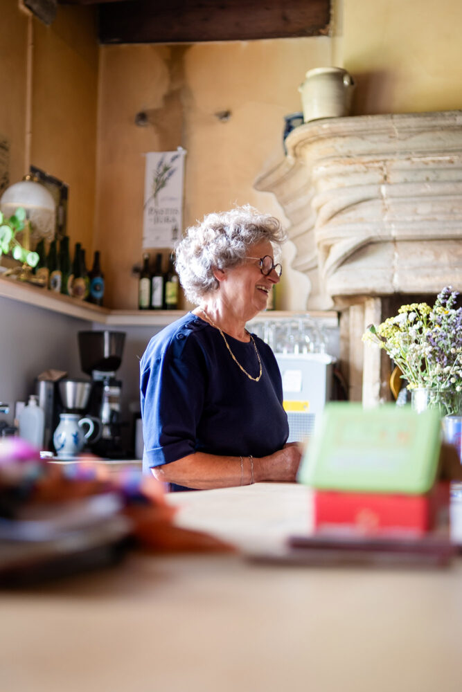 Eco'lette, Michelle doet vrijwilligerswerk voor rechtvaardigheid in thuiskoken pays horloger