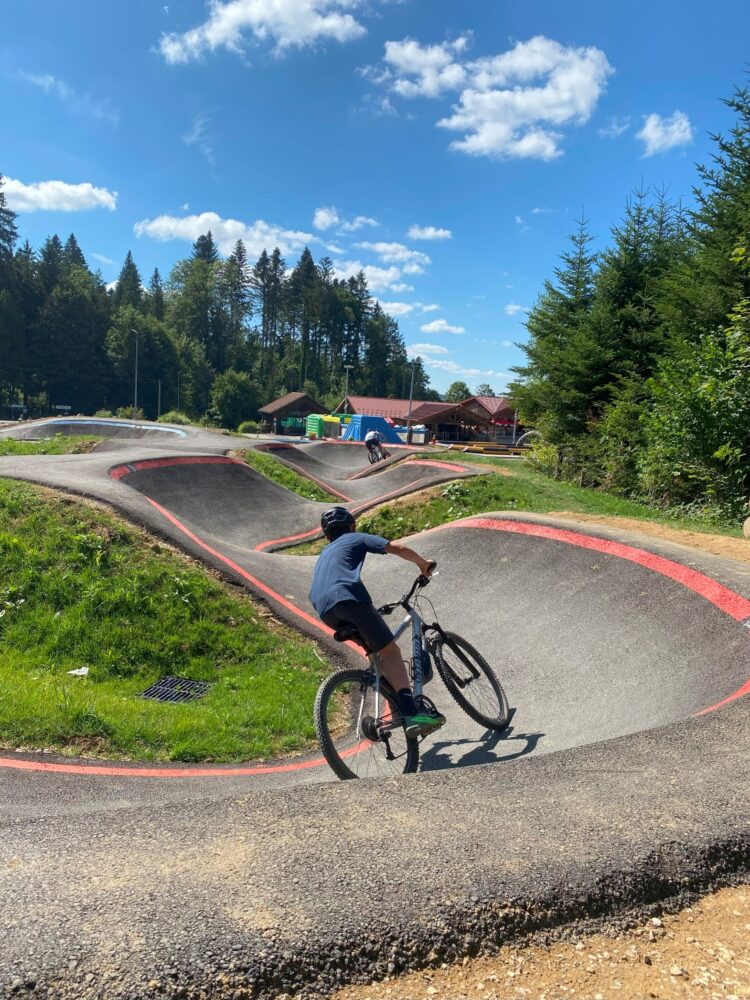pumptrack combe saint pierre vélo enfants